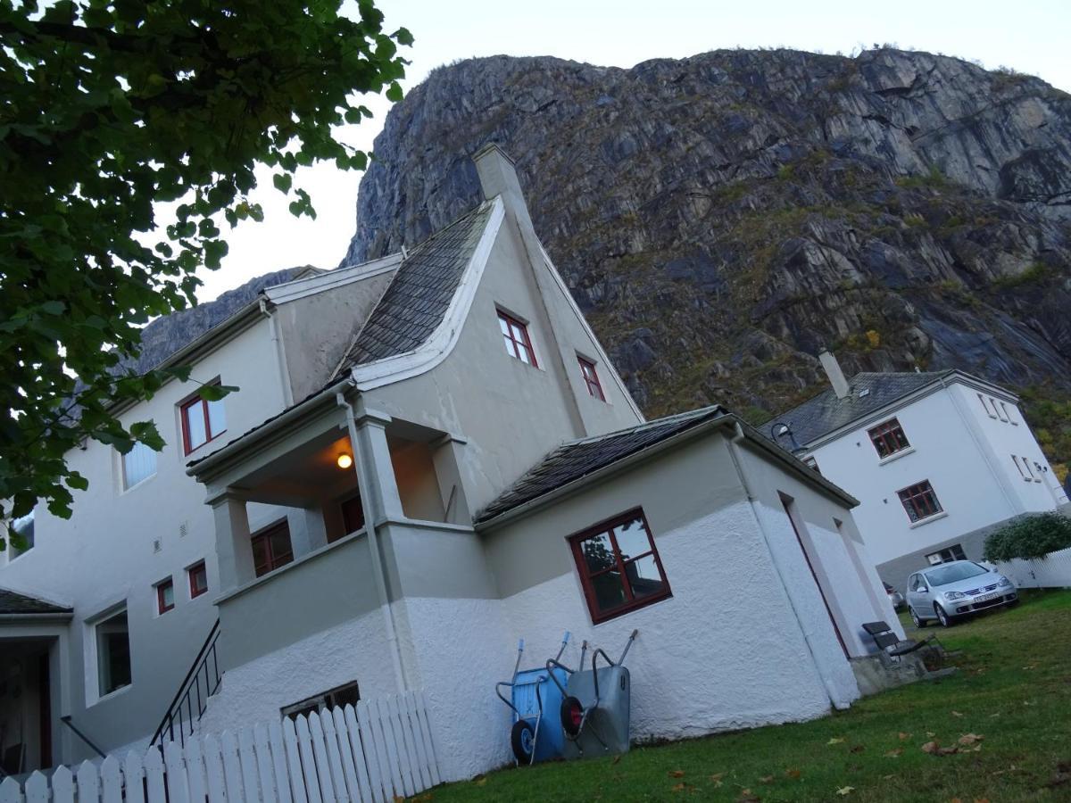 Villa Fjordshelter- Cozy Townhouse Tyssedal Esterno foto